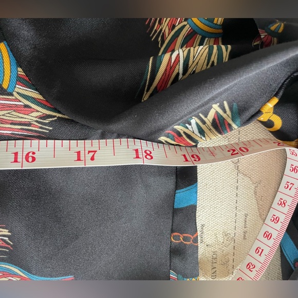 ZARA BLOGGER FAVE
Black & Blue Chain Scarf Printed Long
Tunic Blouse Top Medium - Picture 7 of 7